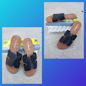 Last pair !!! Black sandals